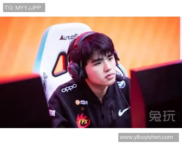 世界大师赛分析:FPX展现出卓越的战术灵活性与团队协作能力 世界大师赛分析:FPX展现出卓越的战术灵活性与团队协作能力