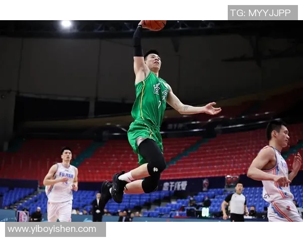 杭州篮球队以70分领跑冠军赛积分榜展现强劲实力和团队合作精神 杭州篮球队以70分领跑冠军赛积分榜展现强劲实力和团队合作精神