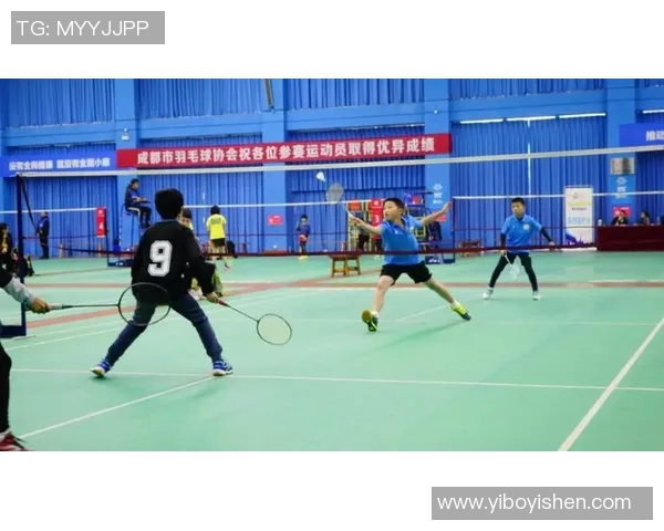 成都羽毛球队在城市联赛中的节奏表现分析与点评 成都羽毛球队在城市联赛中的节奏表现分析与点评